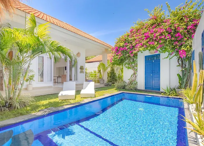 Private Pool And Rooftop 3br Canggu