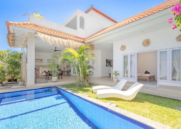 Private Pool And Rooftop 3br Villa