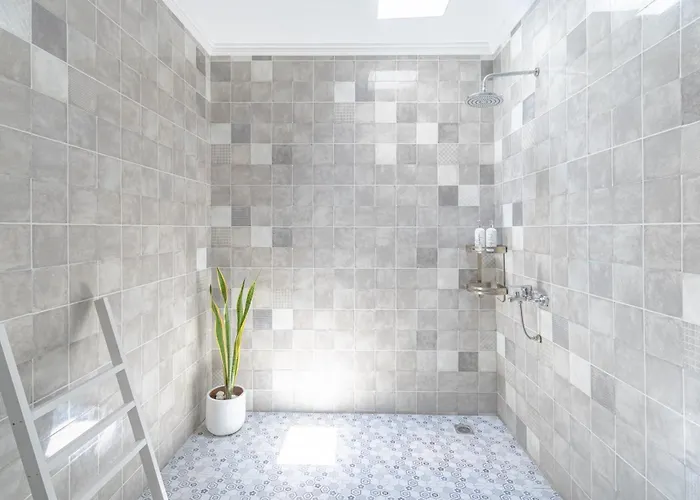 Private Pool And Rooftop 3br